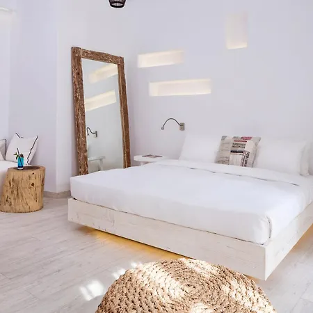 Hippie Chic Hotel 3*