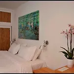 Hippie Chic מלון